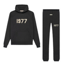 ESSENTIELS 1977 ENSEMBLE FER NOIR