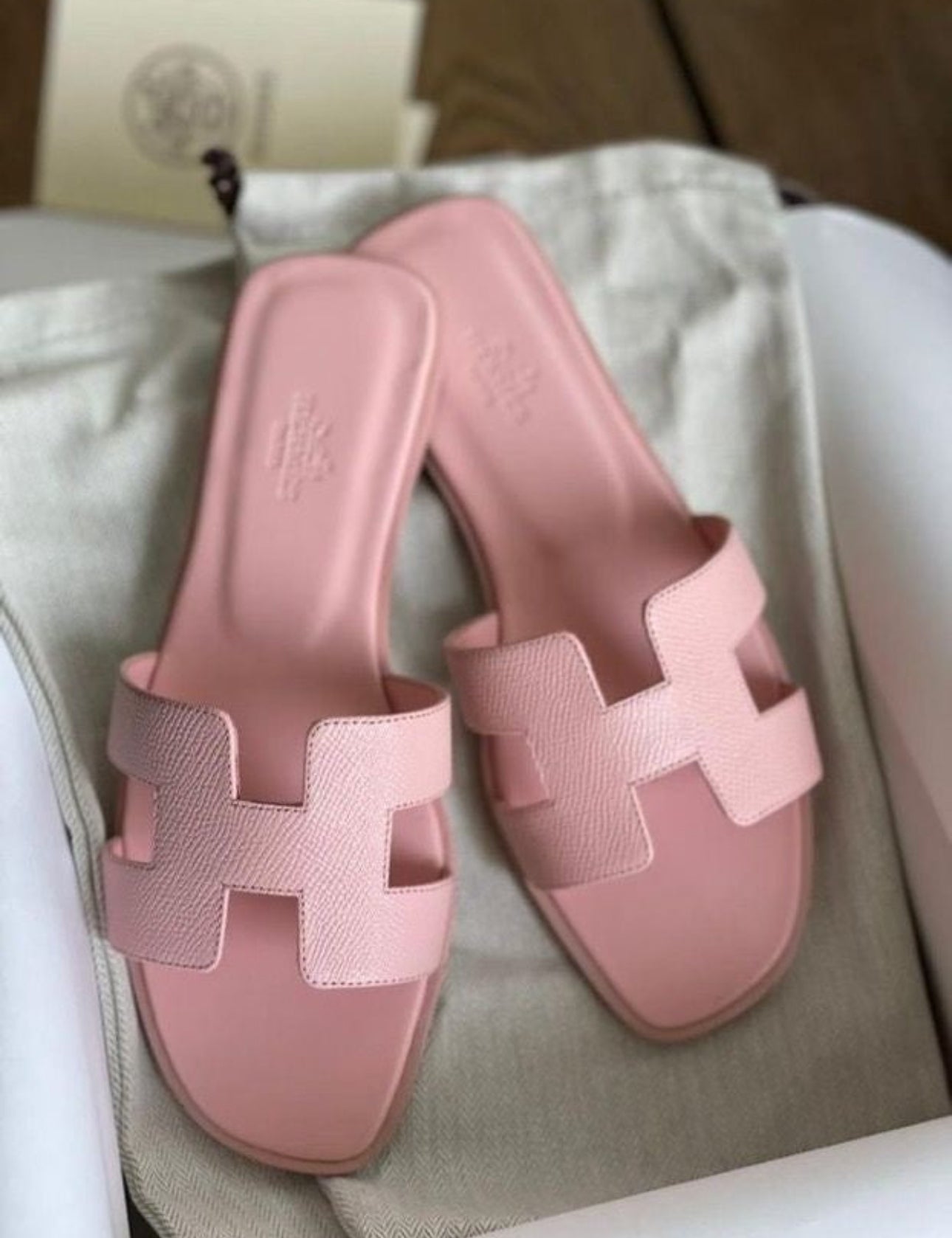 Hermes oran light pink