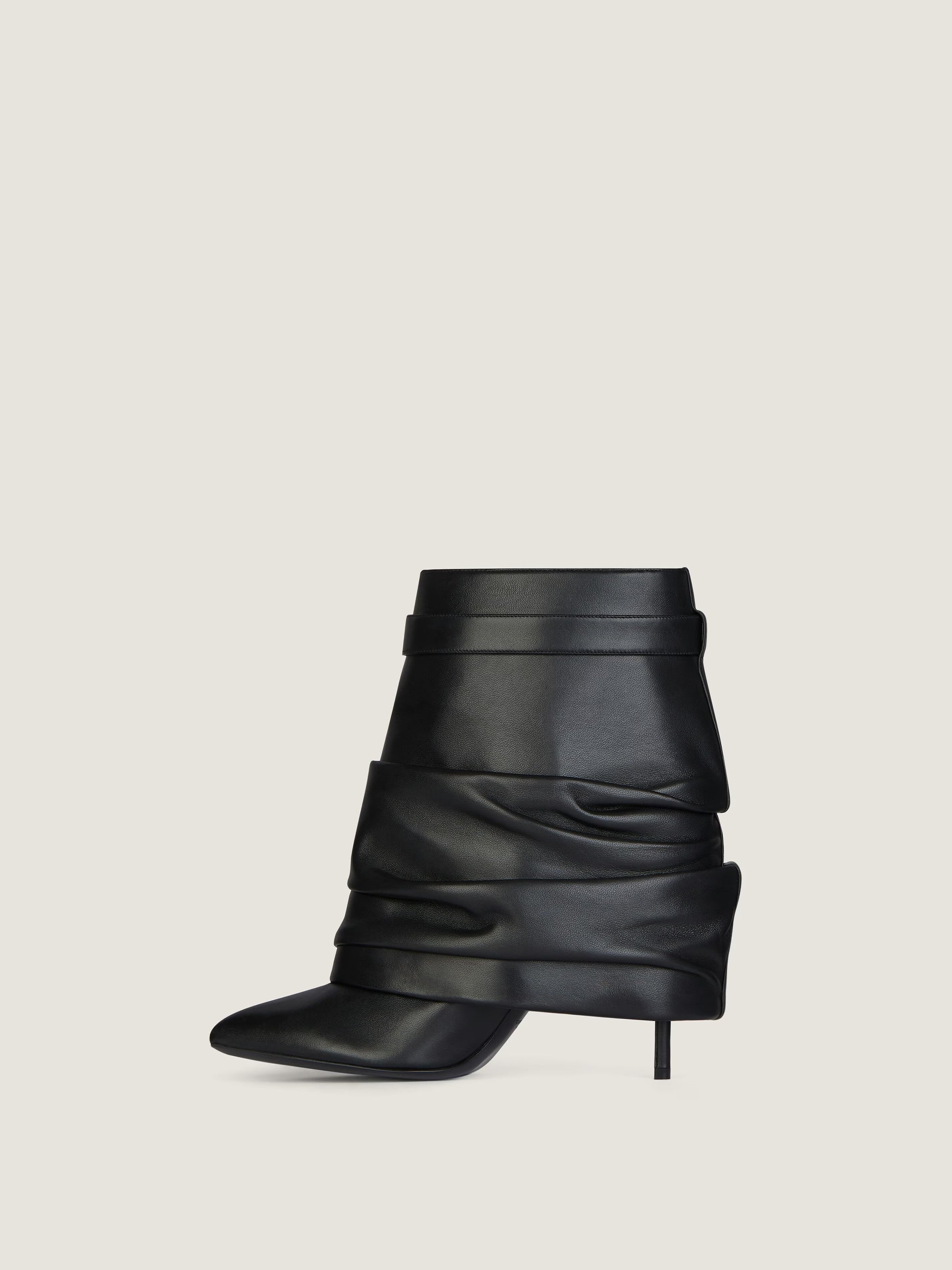 Shark Boots black short