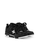 Skate black sneakers